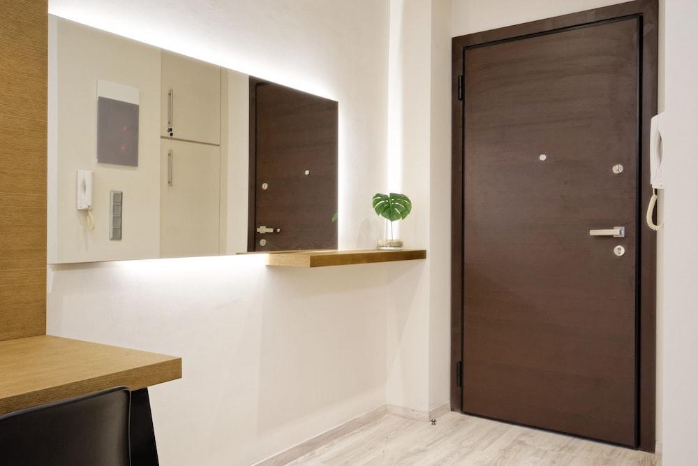 Acropolis Elegant Apartment Athen Eksteriør billede