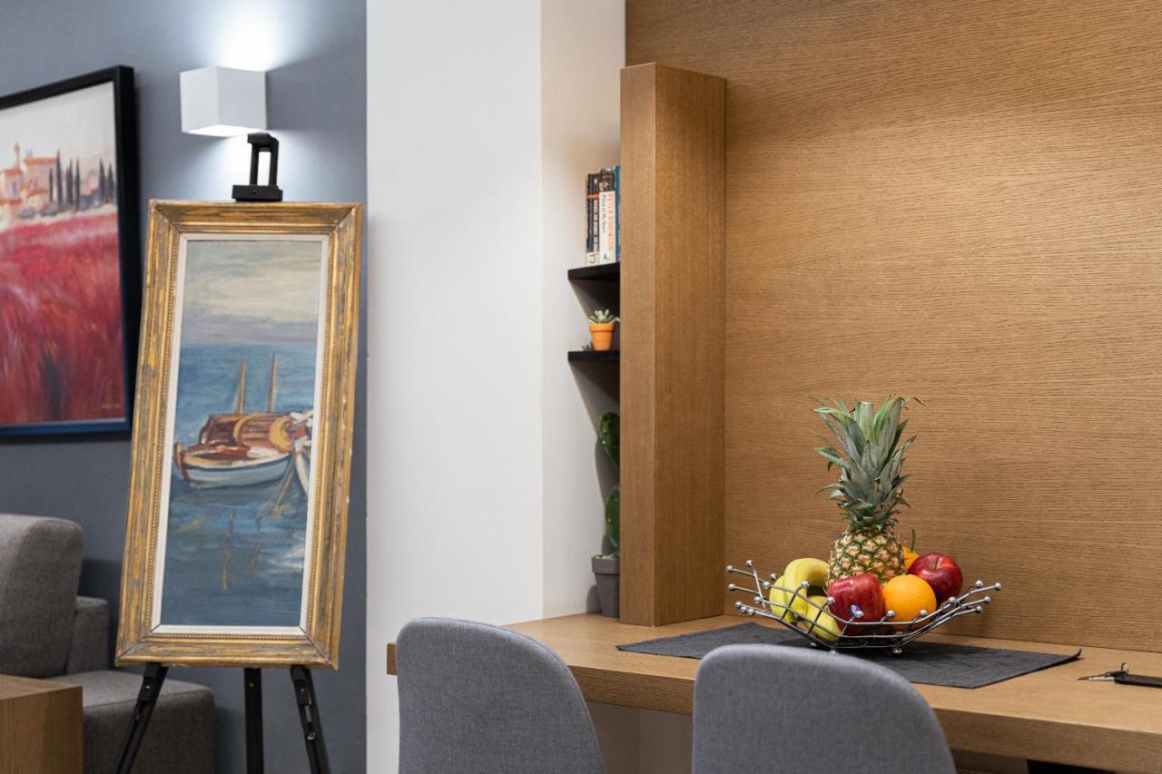 Acropolis Elegant Apartment Athen Eksteriør billede